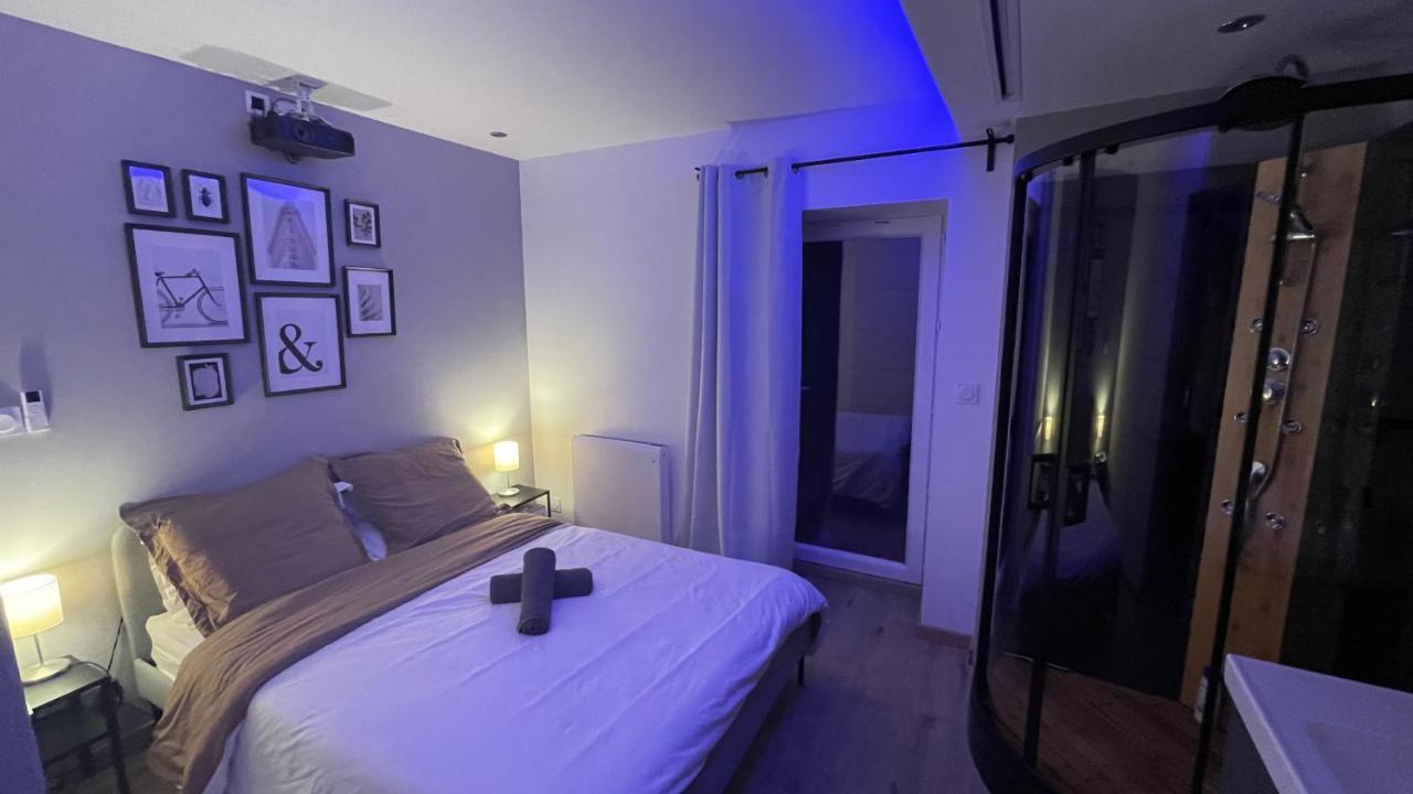 Bienvenue Chez Vous "Appartement Classe 2 Etoiles En Rdc Avec Espace Exterieur Et Parking" โดล ภายนอก รูปภาพ