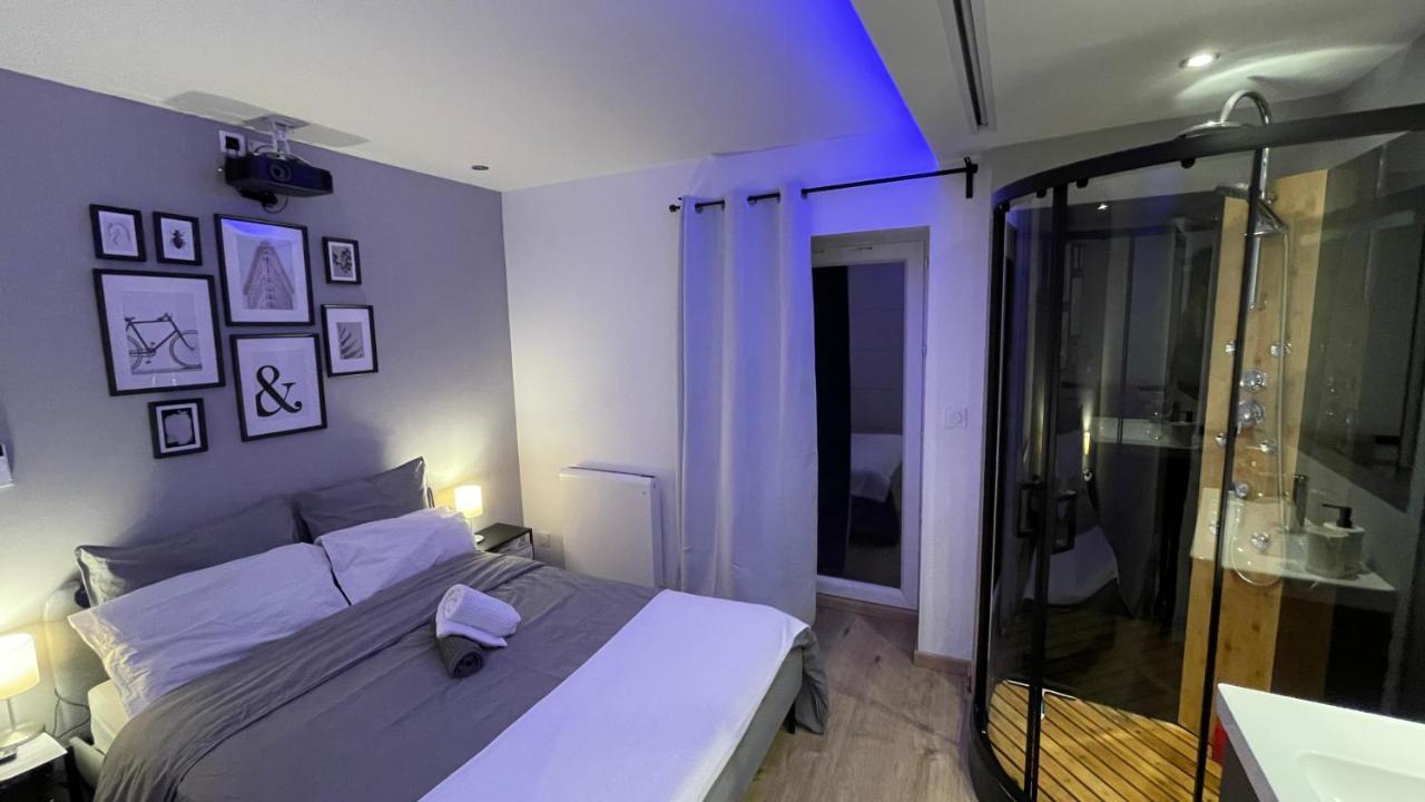 Bienvenue Chez Vous "Appartement Classe 2 Etoiles En Rdc Avec Espace Exterieur Et Parking" โดล ภายนอก รูปภาพ